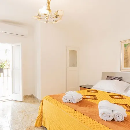 Extravacanza Station 2 باري
